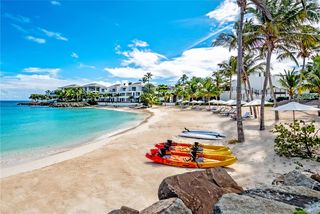 Hodges Bay Resort & Spa