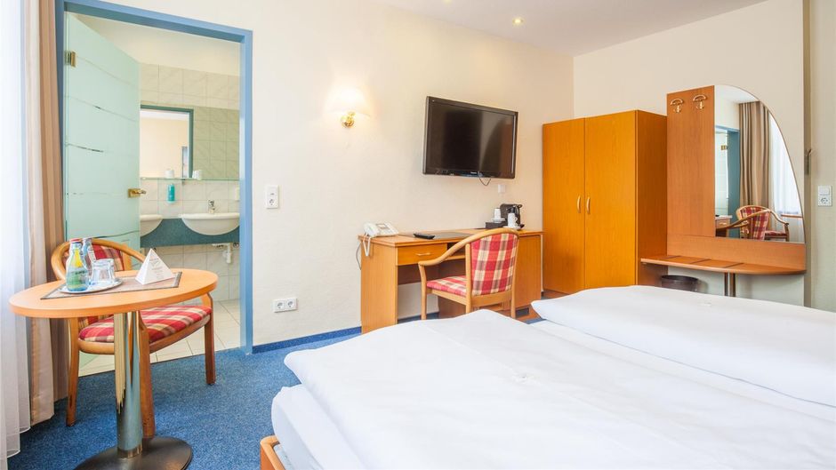 City Hotel Valois Room