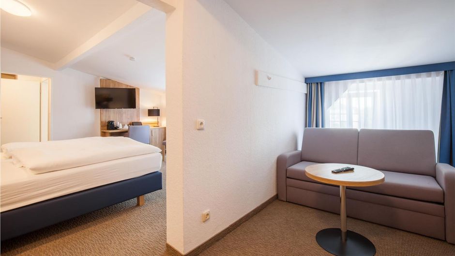 City Hotel Valois Room