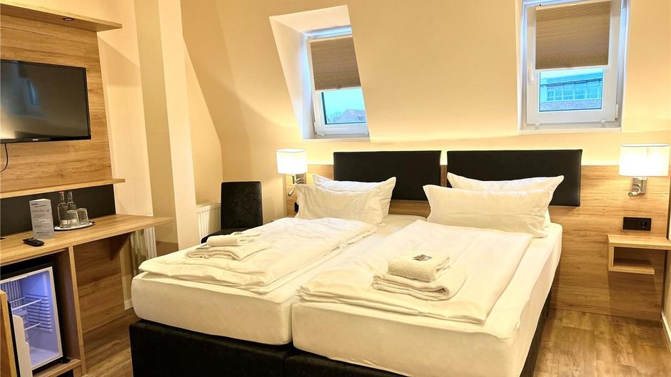 City Hotel Valois Room