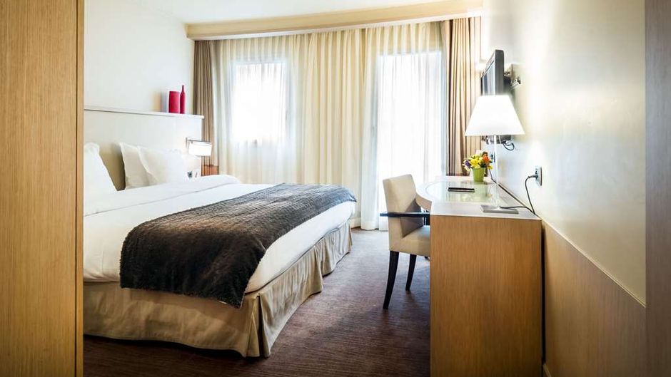 Hotel Le Pre Carre Room