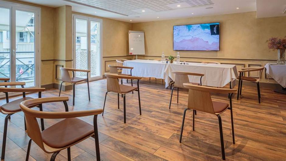 Grand Tonic Hotel Biarritz Meeting
