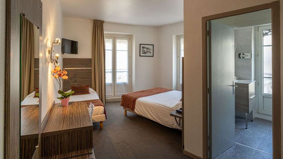 Hotel de l'Europe Grenoble Hyper Centre Room