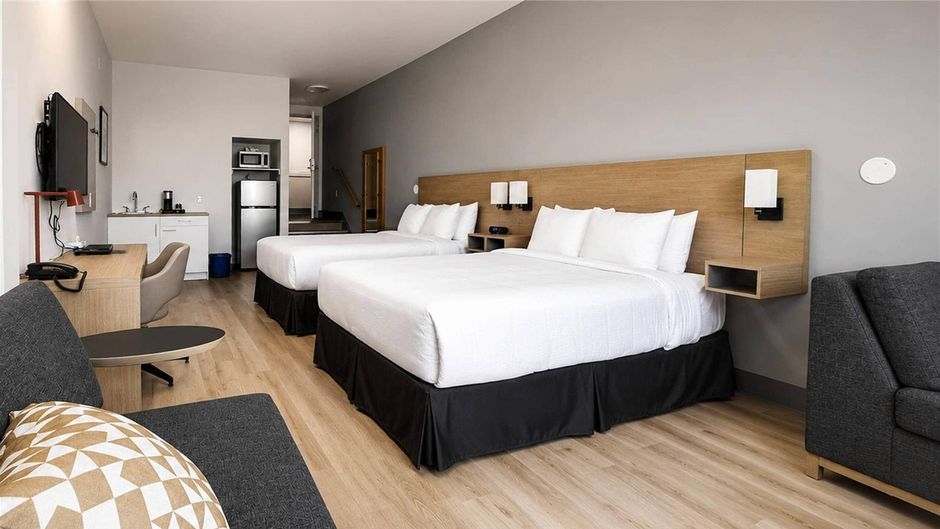 Maritime Inn Port Hawkesbury Suite