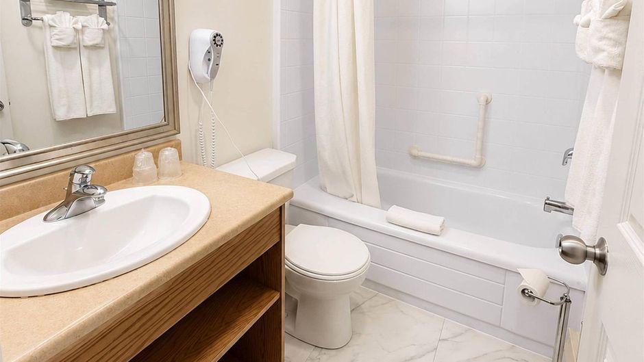 Maritime Inn Port Hawkesbury Room