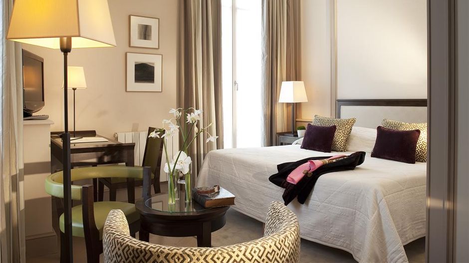 Hotel de l'Arcade Room