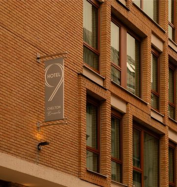9Hotel Chelton