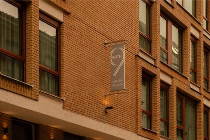 9Hotel Chelton