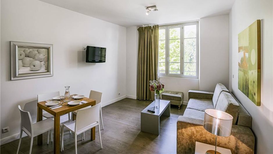 Comfort Aparthotel Lourdes Lorda Room
