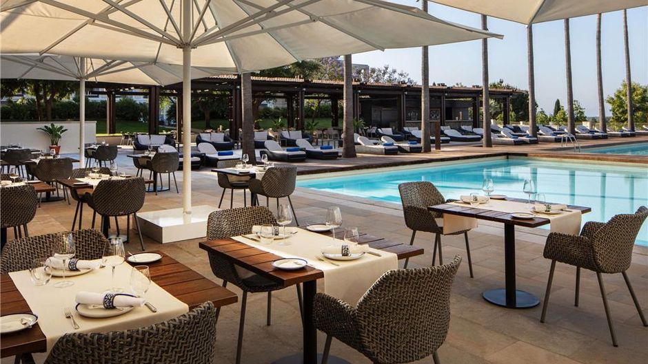 Victoria Golf Resort and Spa Restaurant