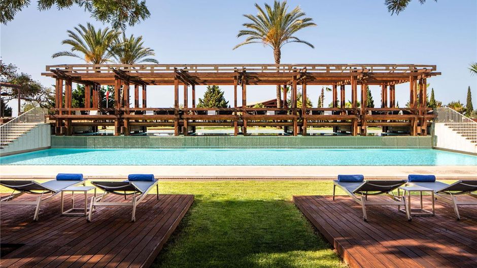 Victoria Golf Resort and Spa Exterior