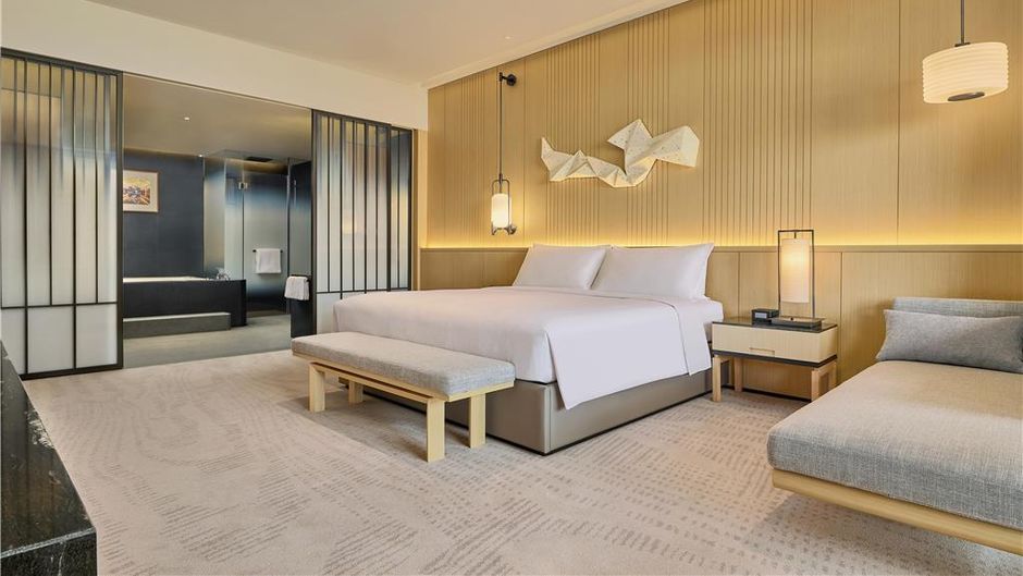 Secan Hotel Qingdao, Curio Collection by Room