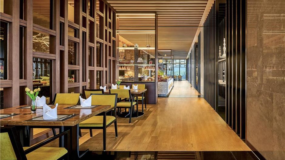 Secan Hotel Qingdao, Curio Collection by Restaurant