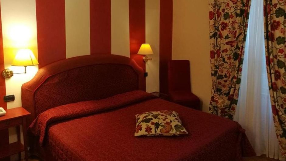 La Luna Room