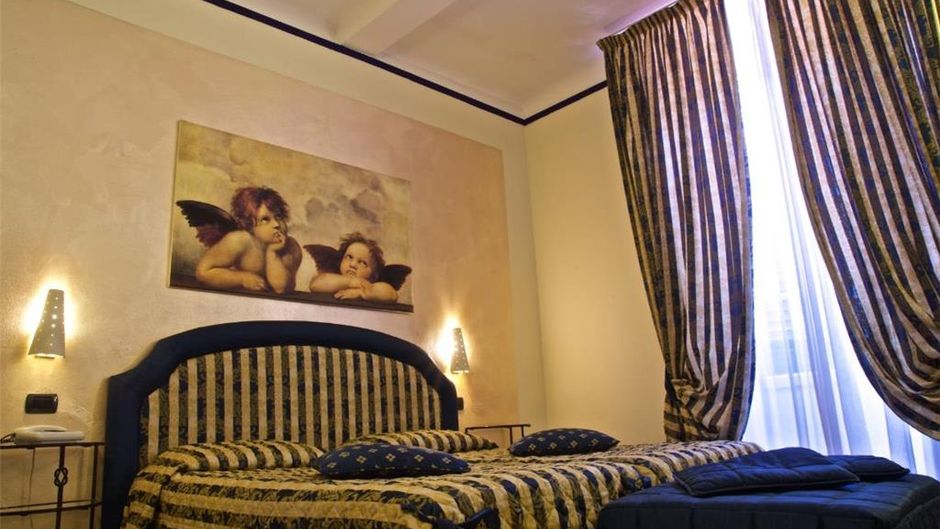 La Luna Room