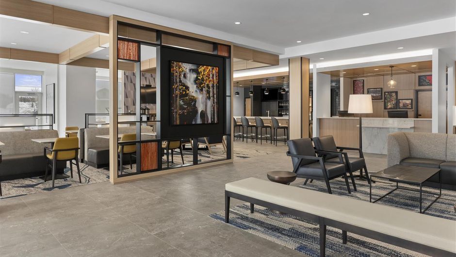 Hyatt House Thunder Bay Lobby