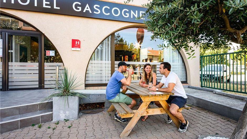 Hotel Gascogne Exterior