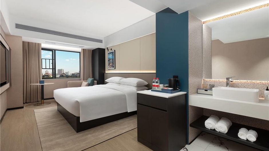 Days Inn Yueyang Train Station Room