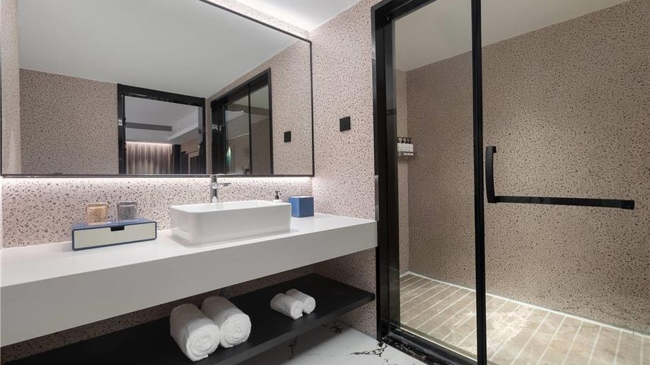 Days Inn Yueyang Train Station Room