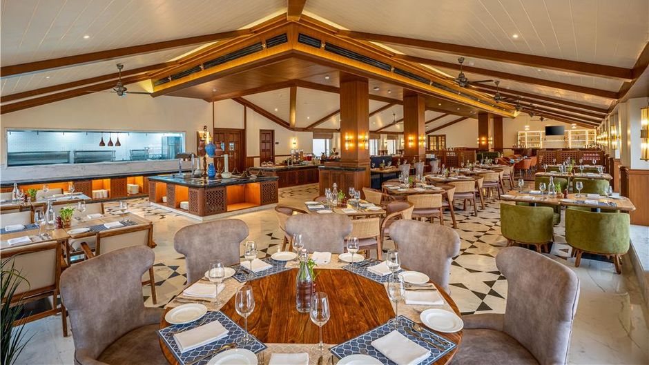 Radisson Resort Mount Abu Restaurant