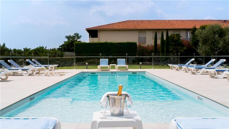 Ariane Hotel Fos Pool