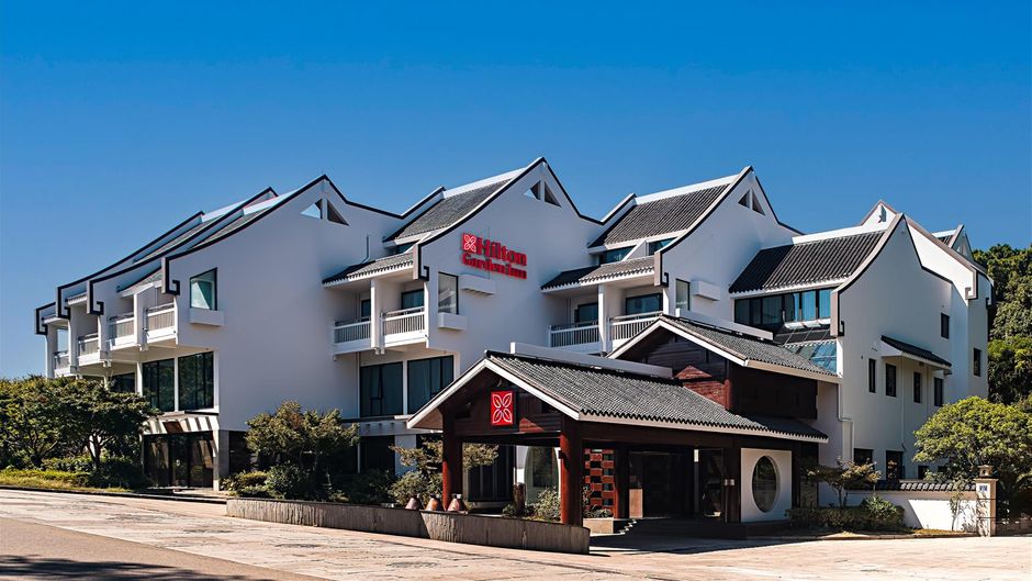 Hilton Garden Inn Zhoushan Mount Putuo Exterior