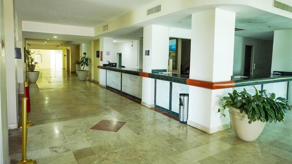 Days Inn by Wyndham Tuxtepec Lobby