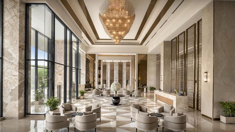 Radisson Hotel Delhi MG Road Lobby