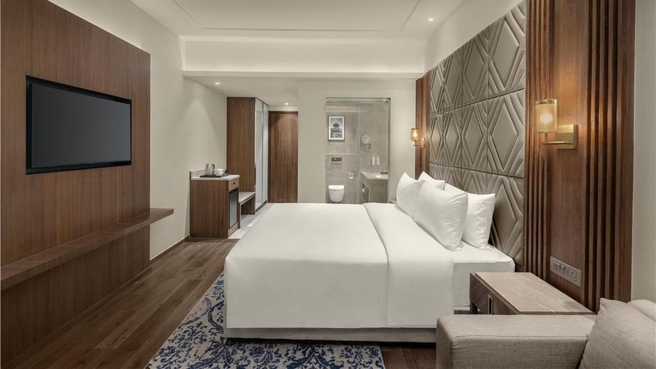 Radisson Hotel Delhi MG Road Room