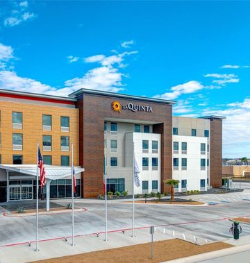 Hawthorn Extended Stay Eagle Pass