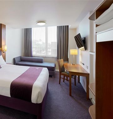 Premier Inn Manchester Bury