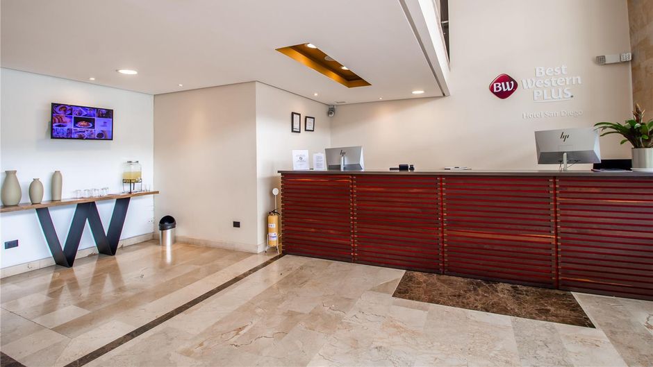 GHL Comfort Hotel San Diego Lobby