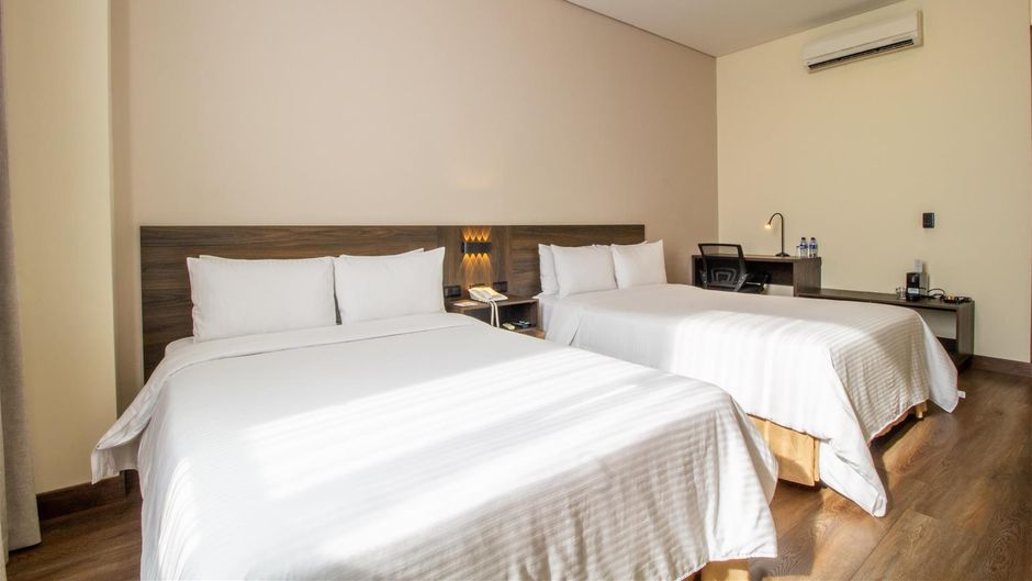 GHL Comfort Hotel San Diego Room