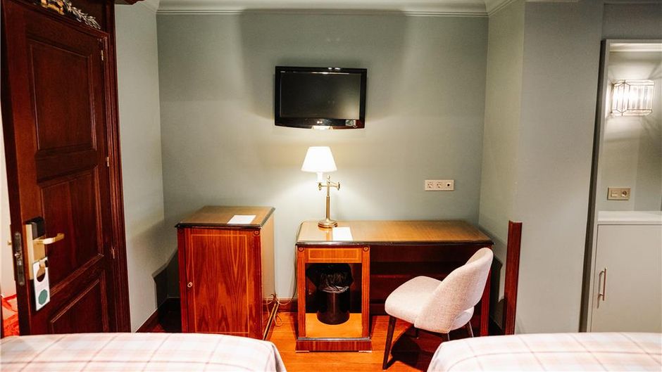 Hotel Rice Reyes Catolicos Room