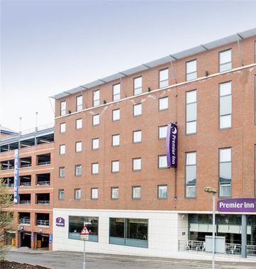 Premier Inn Luton Town Centre