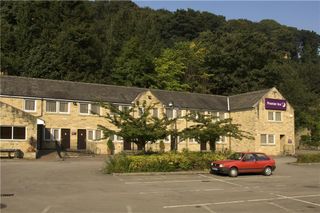Premier Inn Halifax South (A629)