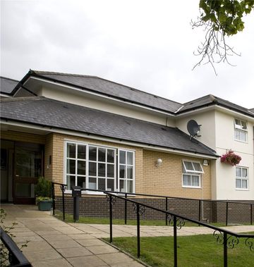 Premier Inn Epsom Central