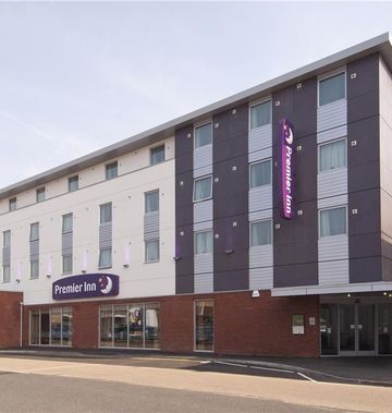 Premier Inn Exeter Central (St David's)