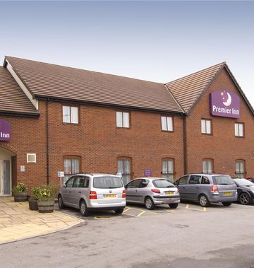 Premier Inn Manchester Trafford Centre N