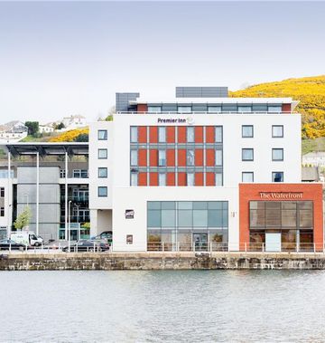 Premier Inn Swansea Waterfront