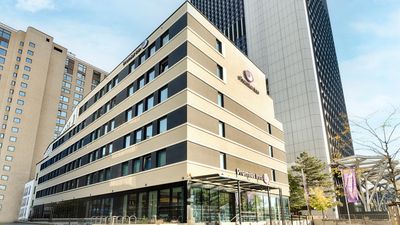 Premier Inn Frankfurt Westend Hotel