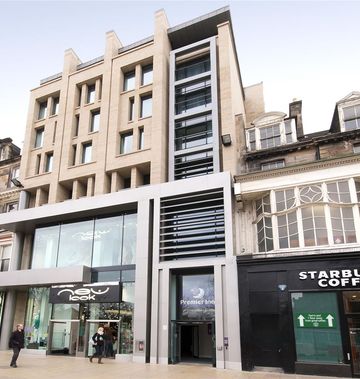 Premier Inn Edinburgh Princes Street