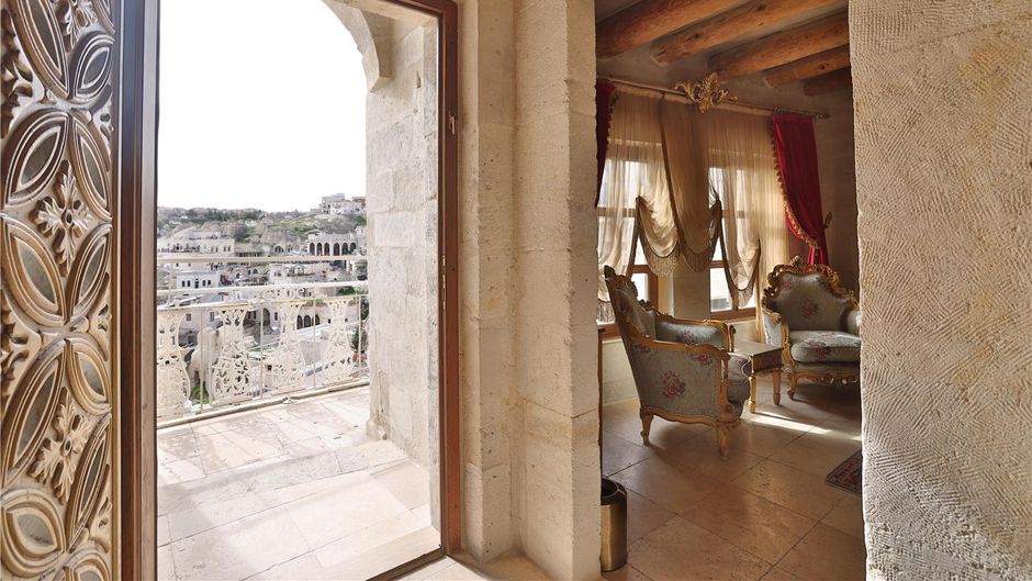 Elika Cave Suites Room