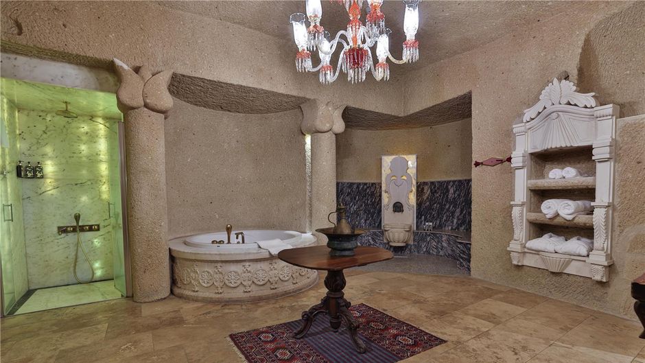Elika Cave Suites Room