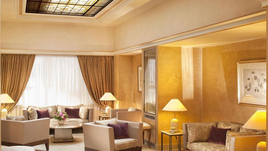 Hotel Bedford Lobby