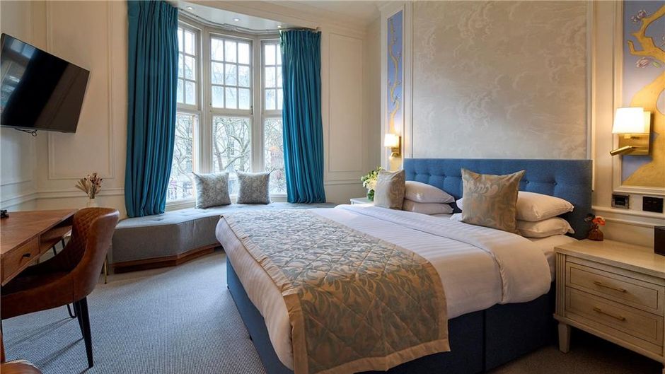Sloane Square Hotel Room