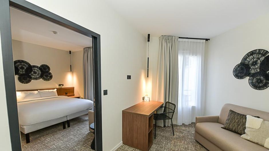 Hotel de la Gare Logis Suite