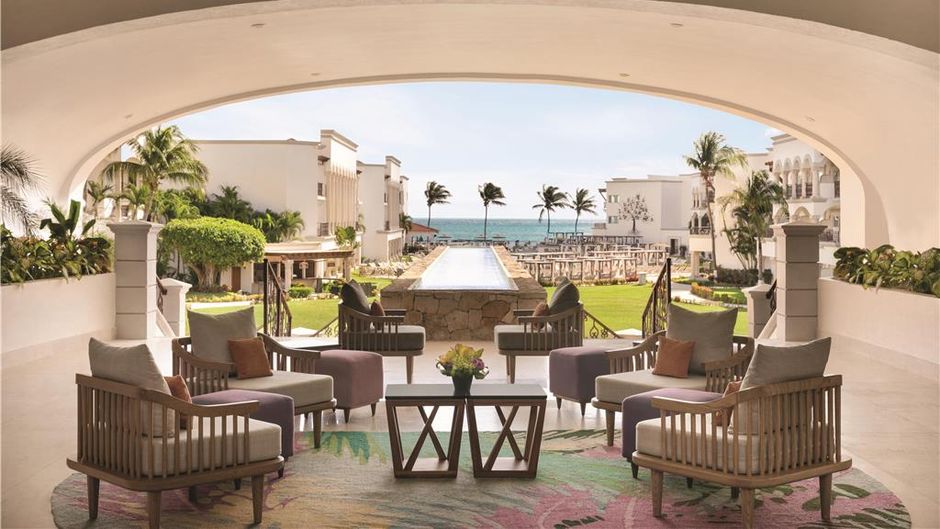 Hyatt Vivid Playa del Carmen Lobby