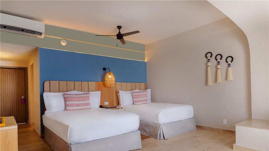 Camino Real Acapulco Diamante Room