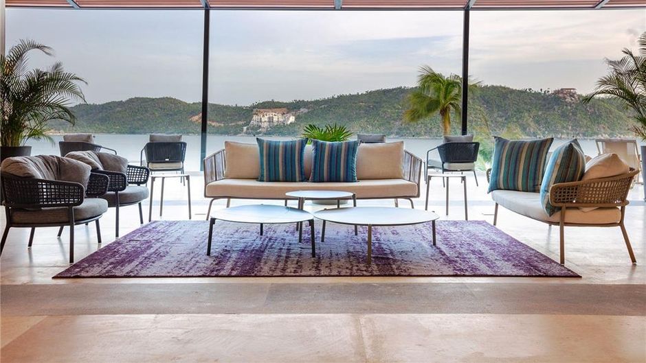 Camino Real Acapulco Diamante Lobby